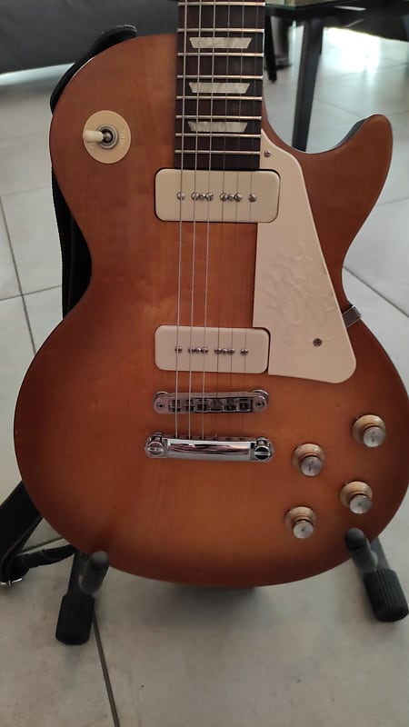 Gibson Les Paul Studio '60s Tribute with P90s 2010 - 2015 - Worn Honey Burst