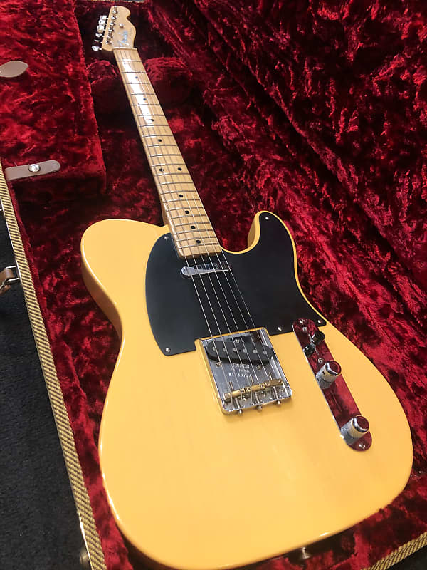 2017 Fender American Vintage '52 Telecaster Butterscotch Blonde