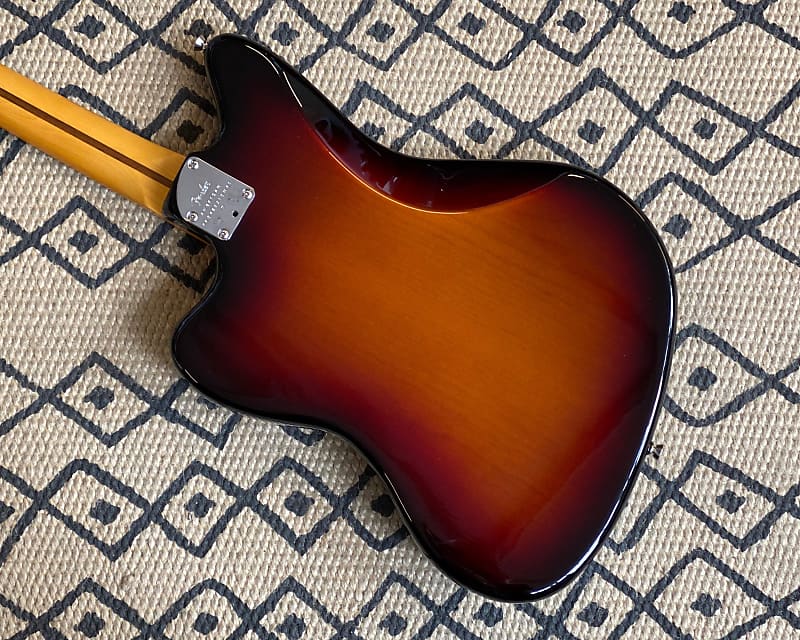 Fender American Professional II Jazzmaster - 3 Colour Sunburst